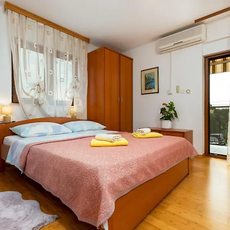 Apartment Kristina *
