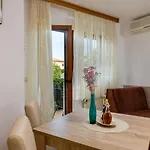 Apartment Kristina *