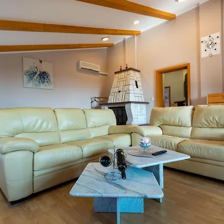 Apartamento Kristina *