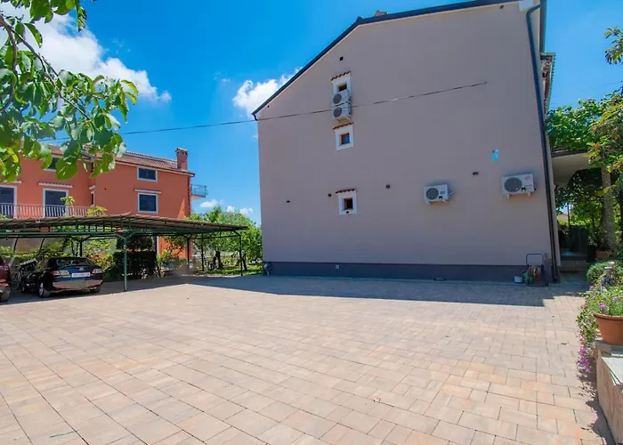 Apartamento Kristina